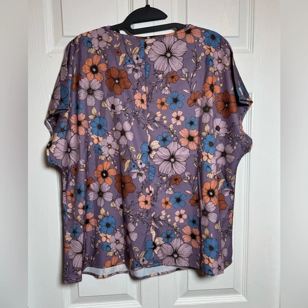CLEARANCE ITEM!!
SHEIN Floral Print Blouse - Purple, Blue, and Brown - Picture 2 of 6